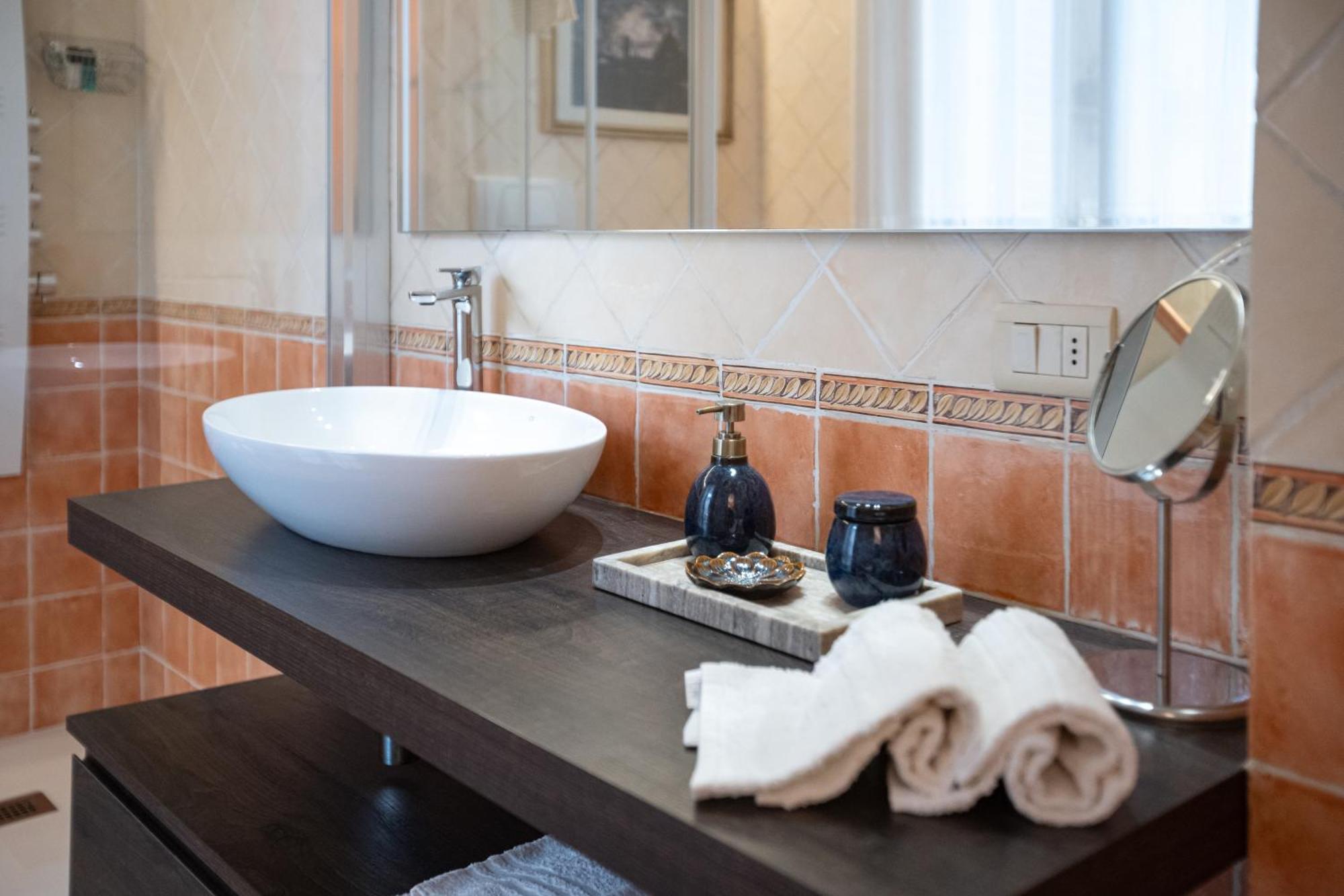 Indipendent Studio Apartment With Terrace - Parking Florence Exterior photo